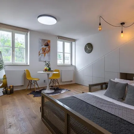 Appartement Luxurious, Charming Perfect For Couples Praag