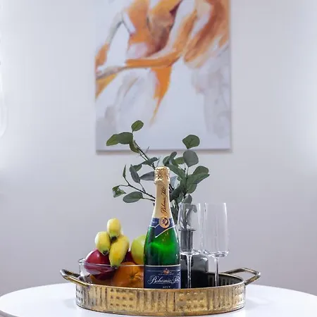 Luxurious, Charming Perfect For Couples * Praag