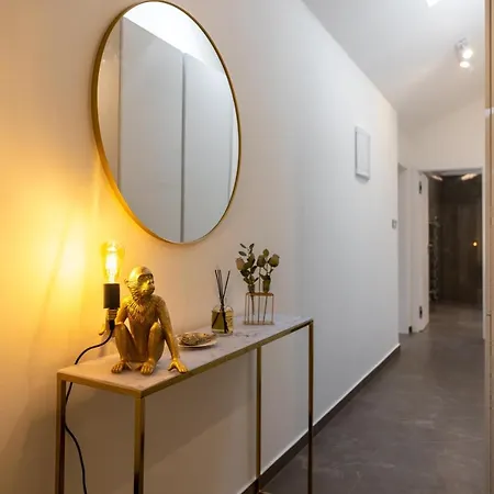 Luxurious, Charming Perfect For Couples Appartement *