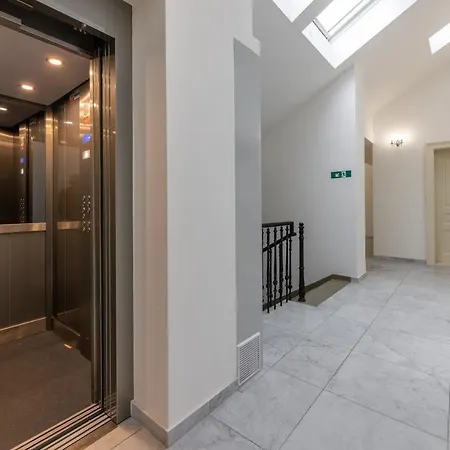 Luxurious, Charming Perfect For Couples *