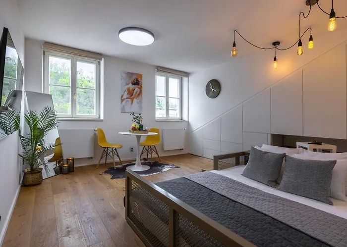 아파트 Luxurious, Charming Perfect For Couples 프라하