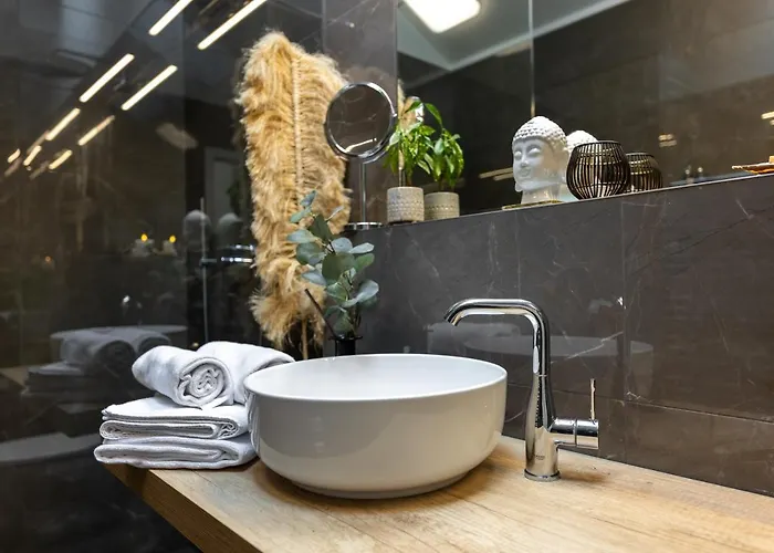 아파트 Luxurious, Charming Perfect For Couples