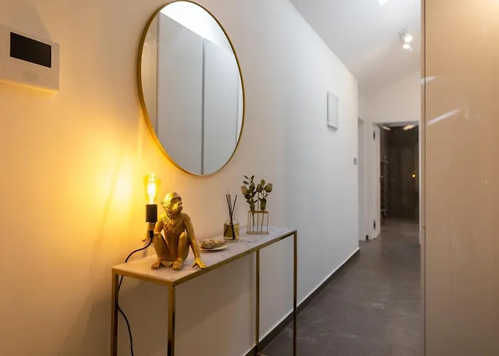 Luxurious, Charming Perfect For Couples 아파트 *